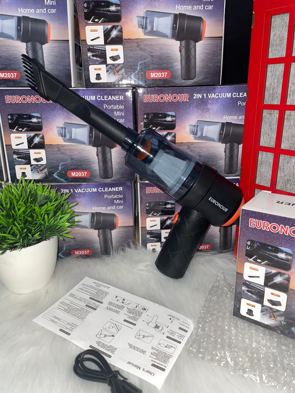 مكنسة كهربائية لاسلكية للسيارة والمنزل 2في1