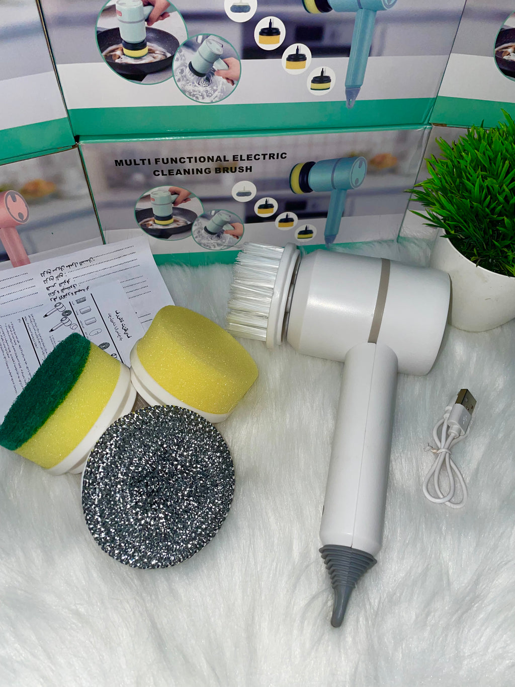 فرشاة التنظيف الكهربائية 4️⃣في1️⃣